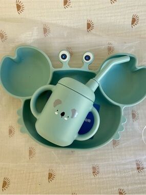 Silicone Suction Plate with Sippy Cup